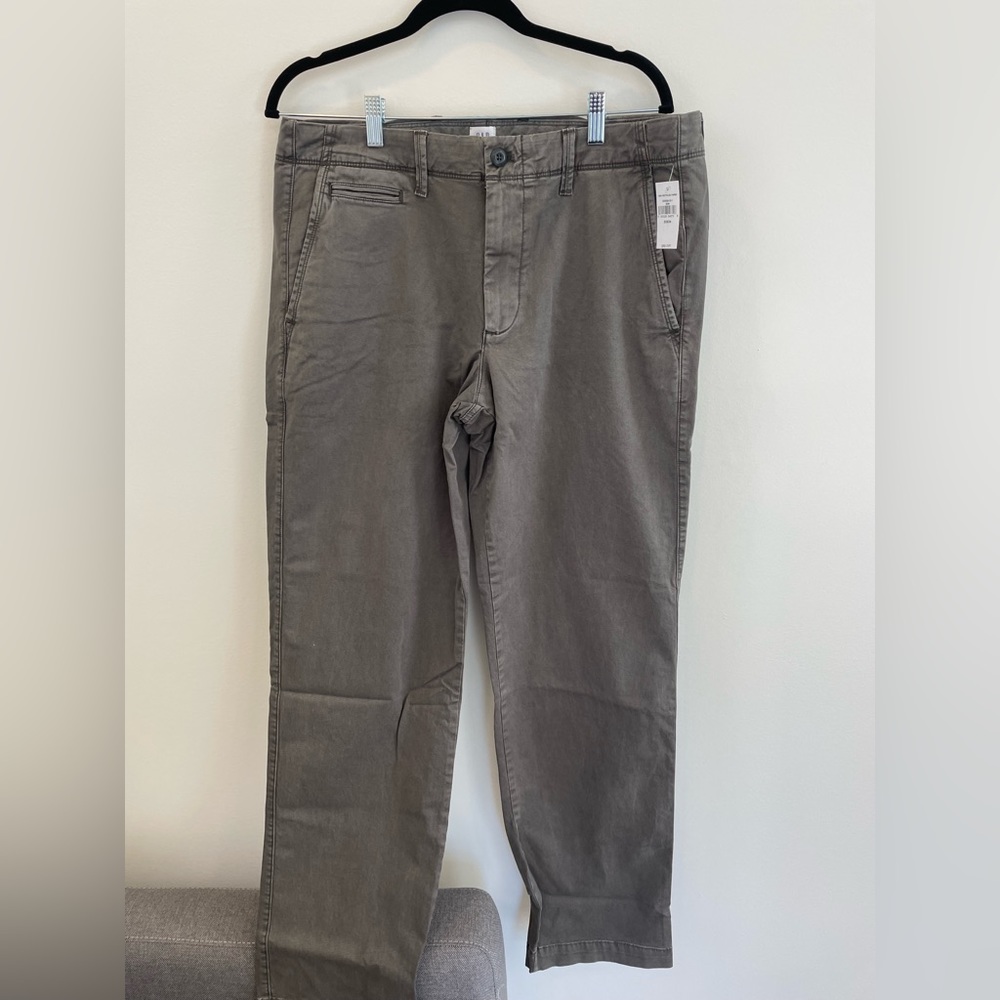 GAP Men’s Relaxed Pants, grey, sz 33x34 NWT